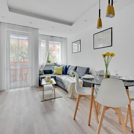 Ideal Apartments Sand กดัญสก์ ภายนอก รูปภาพ