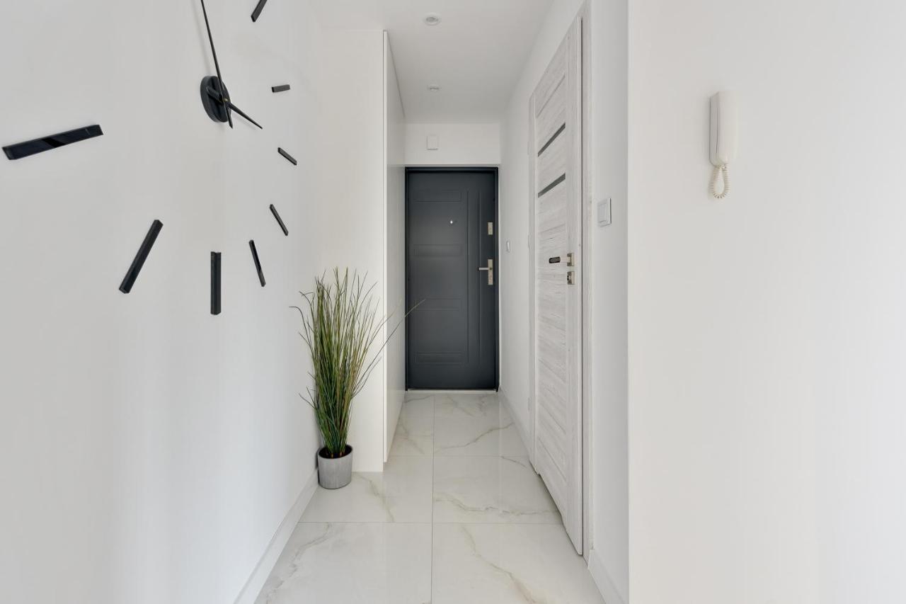 Ideal Apartments Sand กดัญสก์ ภายนอก รูปภาพ
